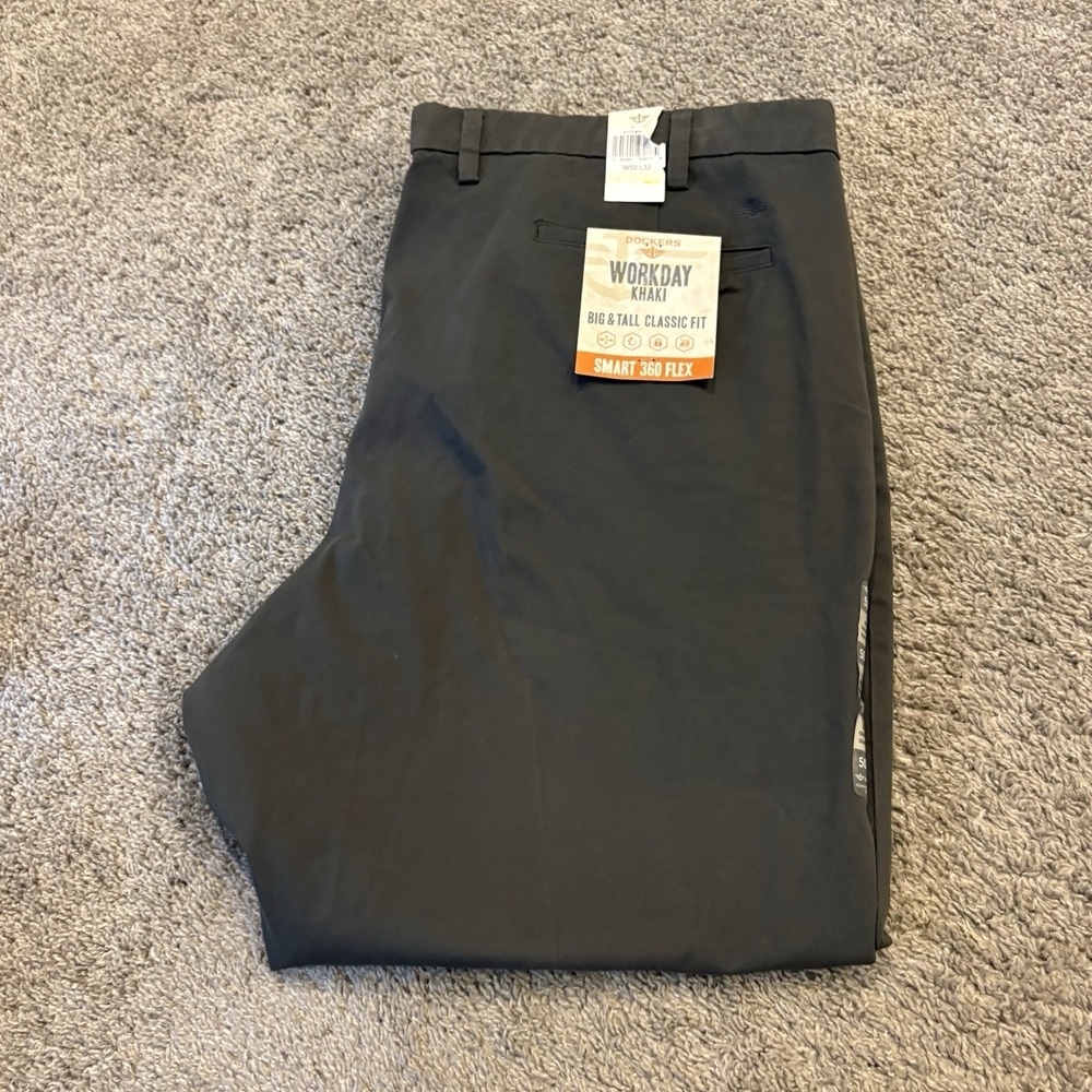 Mens Dockers Big & Tall Workday Khakis 50x32 Gray Classic Fit Flat Front NWD